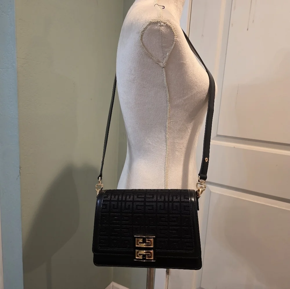 New Givenchy Embroidered Fabric and Leather Chain Medium Bag